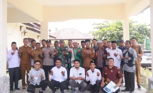 Foto bersama pelepasan