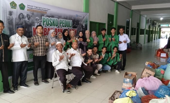 STAIN Meulaboh Salurkan Bantuan untuk Korban Banjir STAIN Meulaboh Salurkan Bantuan untuk Korban Banjir