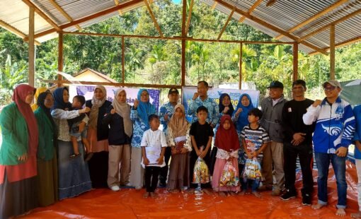 Relawan Mahasiswa bersama IGI Nagan Raya dan TBM Aceh Kolaborasi Pulihkan Pendidikan Pascabanjir