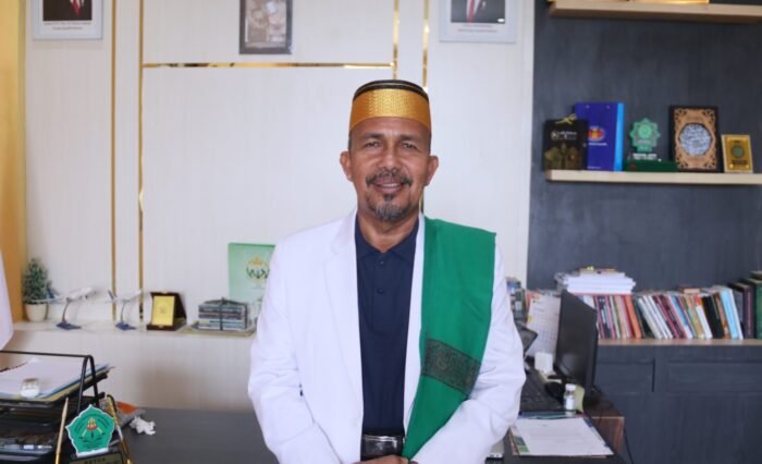 Ketua STAIN Meulaboh, Prof. Dr. H. Syamsuar, M.Ag.