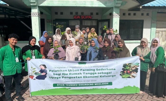 Mahasiswa KPM STAIN Meulaboh Edukasi Urban Farming Bagi Masyarakat Aceh Jaya , Selasa 12 Mei 2026