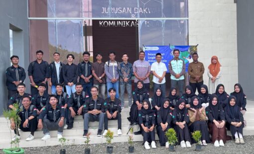 HMP PMI STAIN Meulaboh Hijaukan Lingkungan Kampus HMP PMI STAIN Meulaboh Hijaukan Lingkungan Kampus