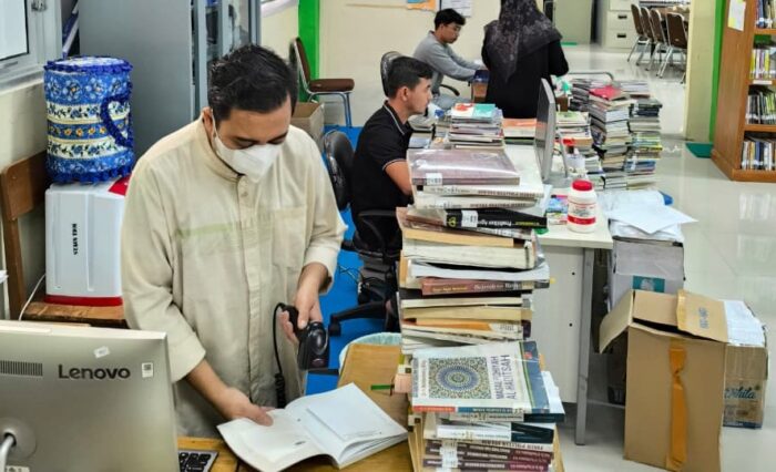 Perpustakaan STAIN Meulaboh Inventarisasi 10.541 Buku dalam Stock Opname 2026, Jumat 19 Juni 2026
