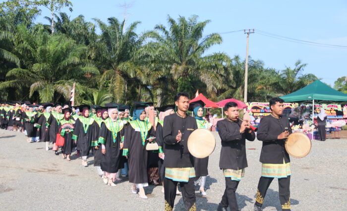 Wisuda XXI